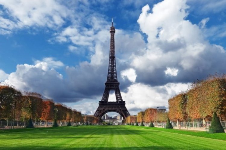 Paris beat London as the most attractive European city for investors