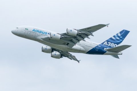 Airbus проиграл Boeing в гонке за заказами
